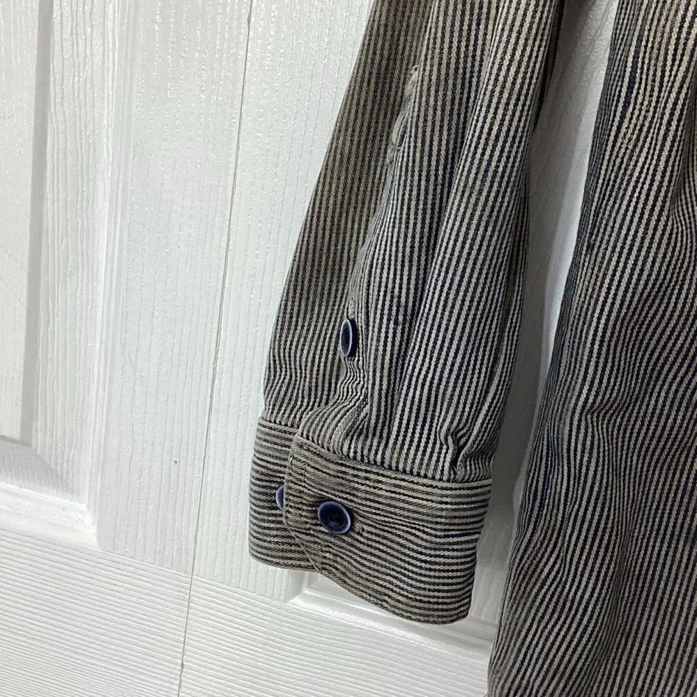 Carhartt Roached Pullover Striped Blue and White Work Shirt - Picture 7 of 12